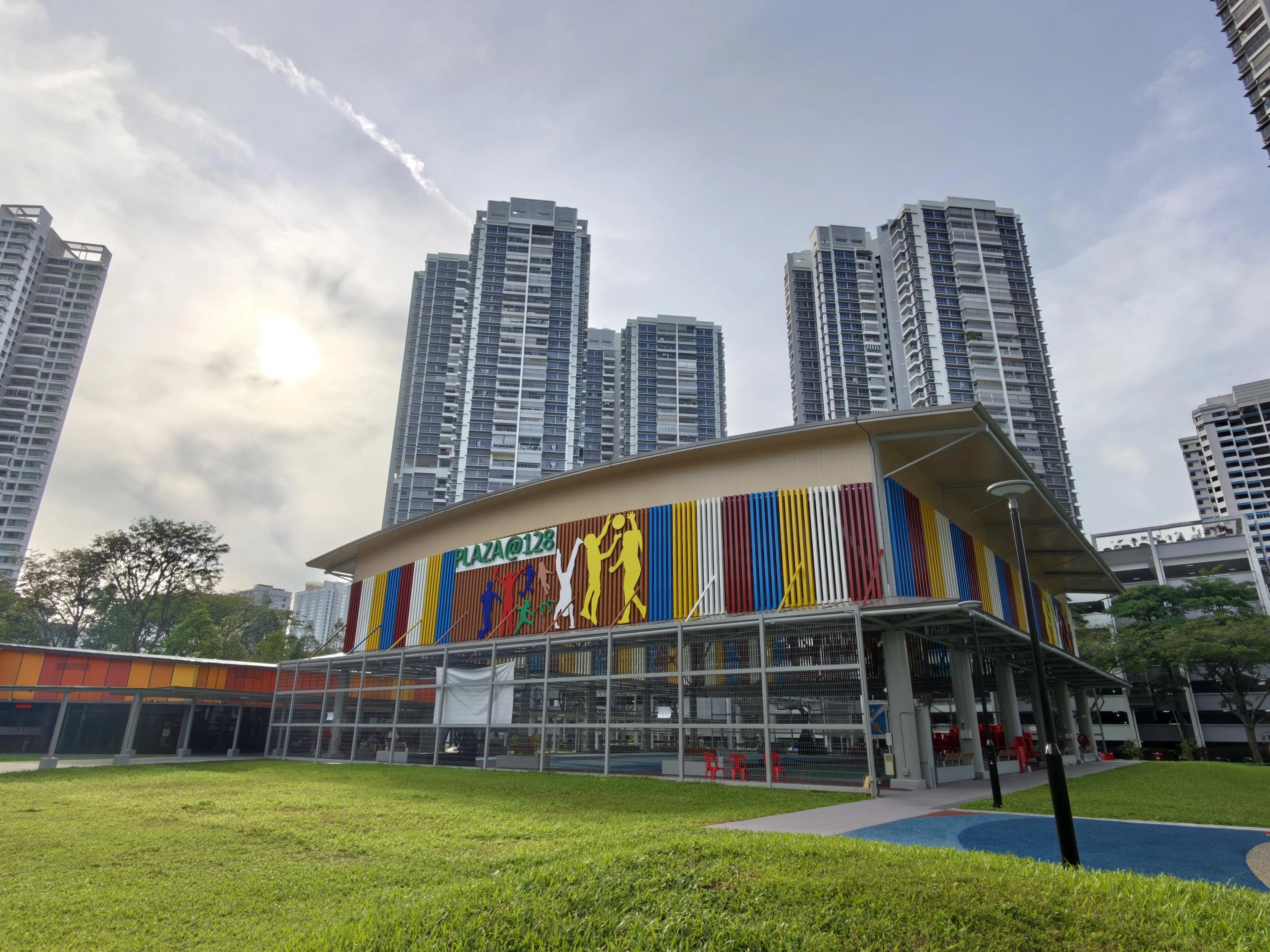 超广角摄像头拍摄画面清晰，色彩自然讨喜，对比度均衡。（黄少伟摄）