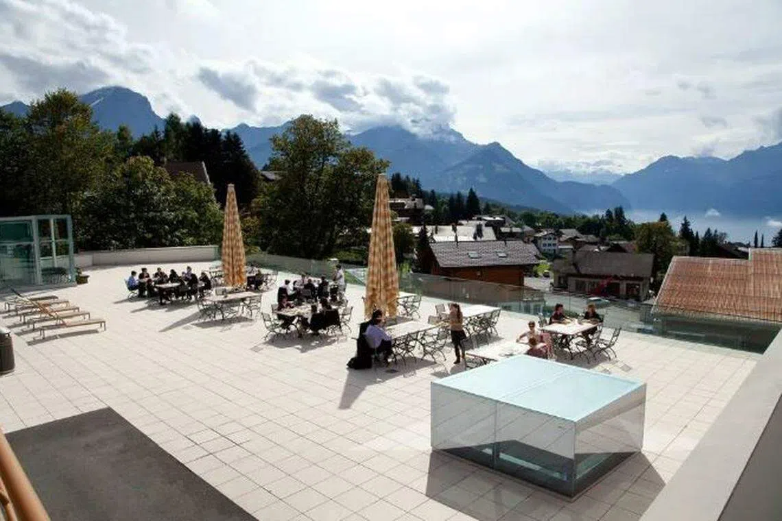 李嫣就读瑞士贵族学校校内环境。（取自互联网）