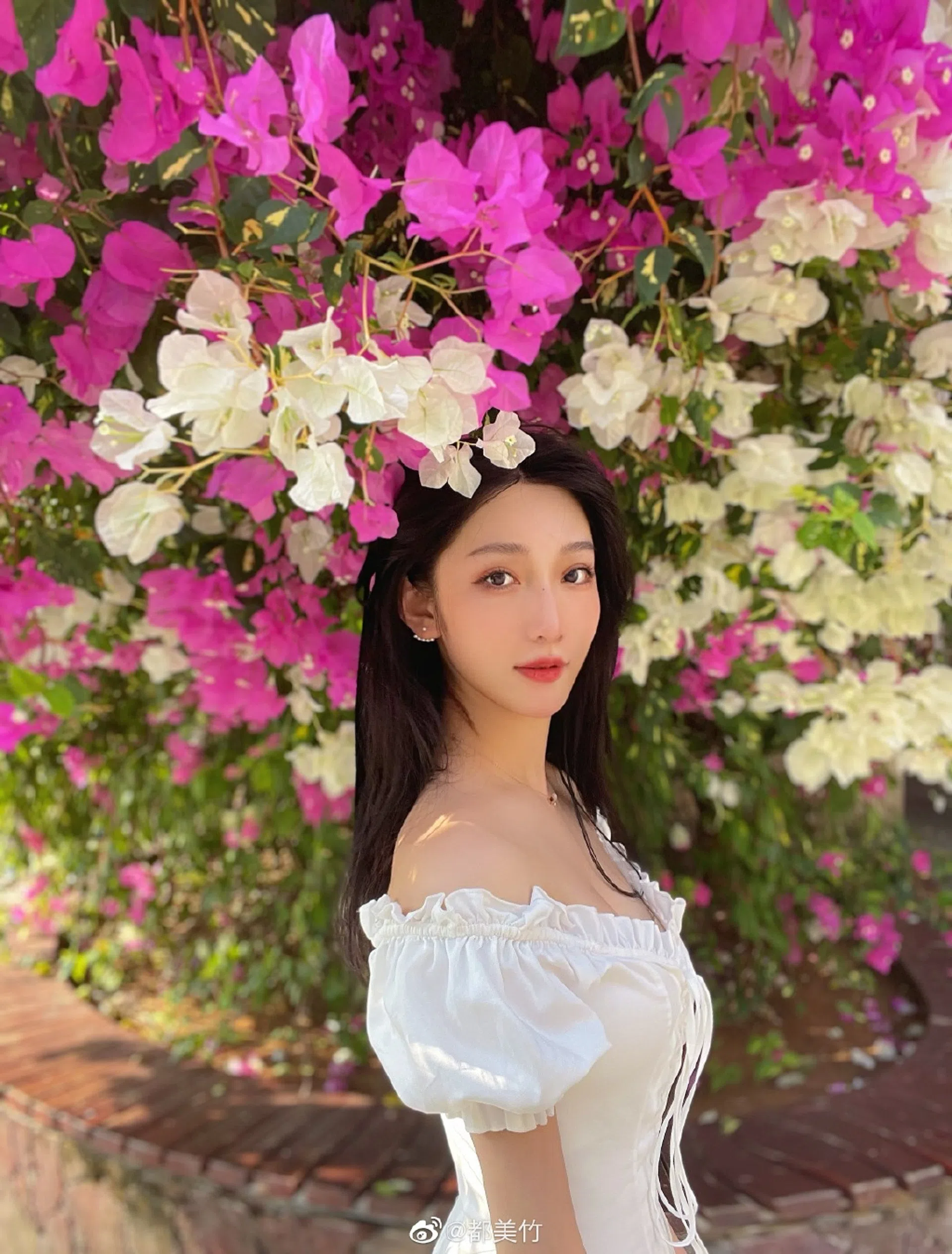 都美竹吹哨导致吴亦凡入狱。（取自都美竹微博）