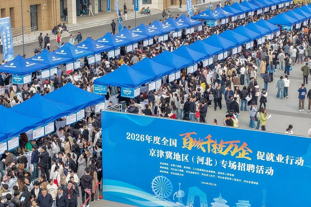 陈留俊：早逝的张雪峰折射中国教育什么现状？