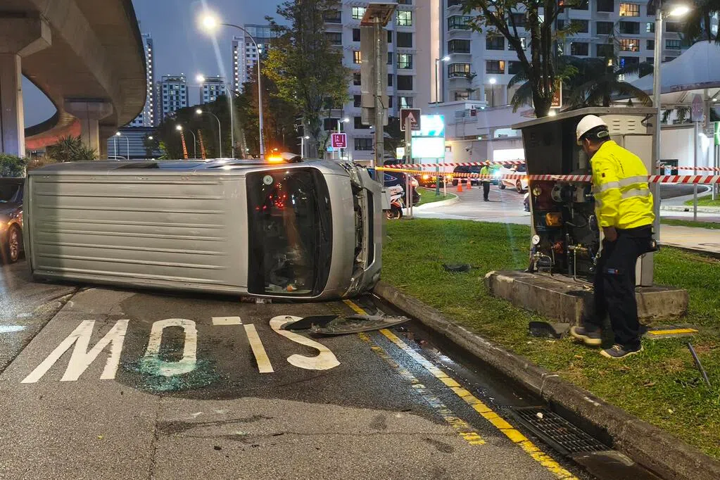 货车盛港撞地面燃气设施箱 酿煤气泄漏一人伤