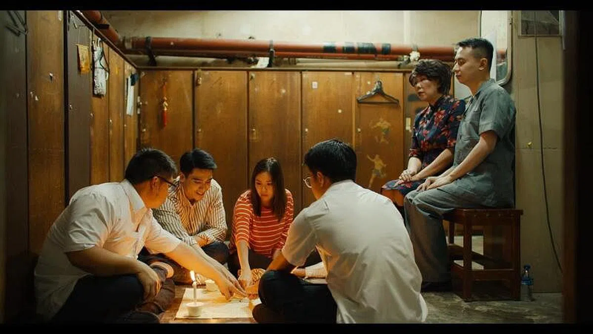 《味尽缘》有一场玩碟仙的戏。（CJ ENM HK提供）