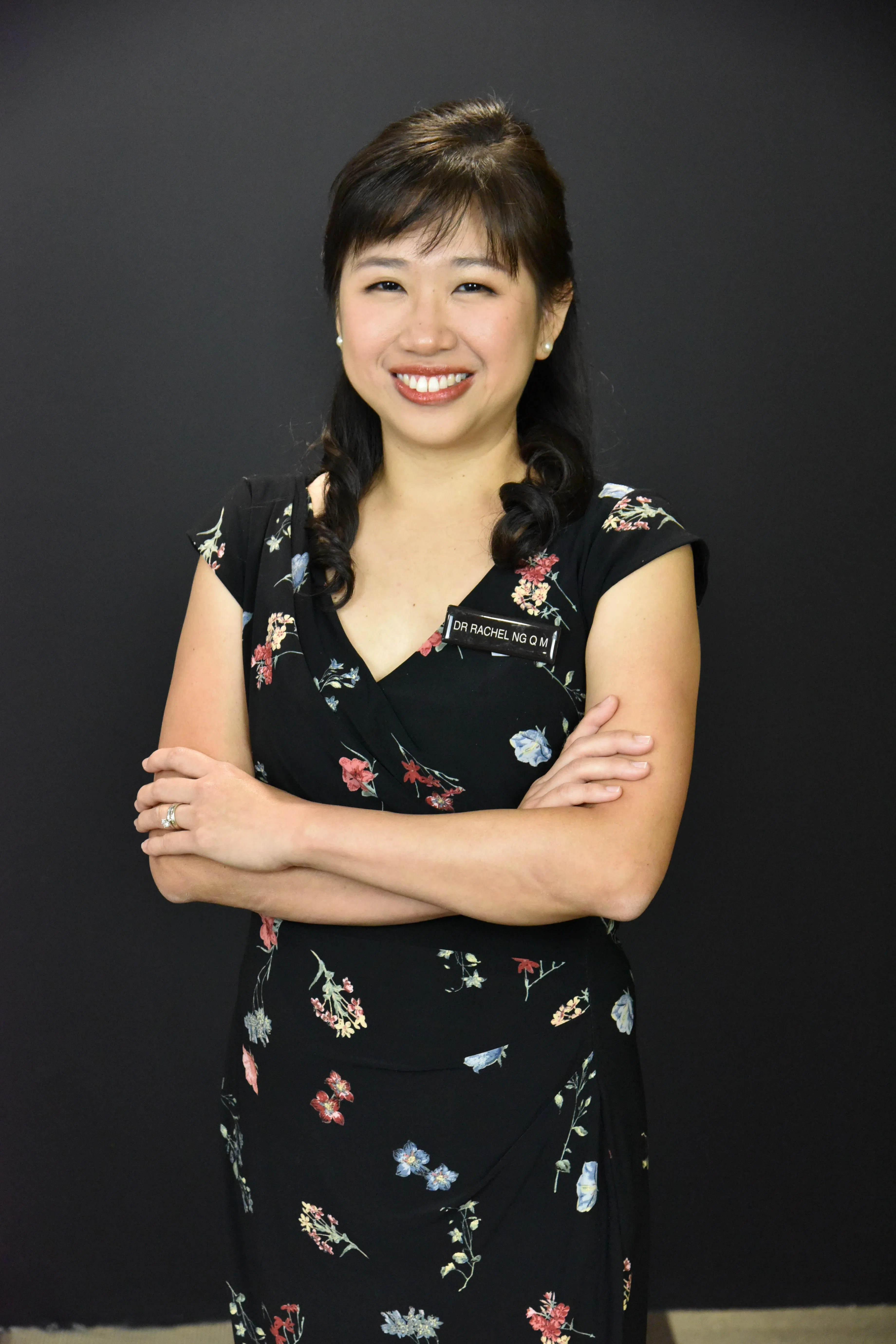 新加坡中央医院老年病学顾问医生黄巧明：有些病症的症状看似失智症，但其实可以治愈，尽快求医才能对症下药。（新加坡中央医院提供）