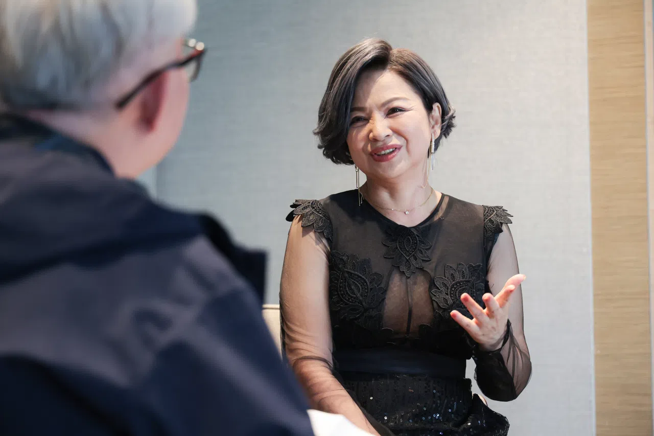 杨贵媚觉得现阶段的她，演戏时更多了松弛感。（李冠卫摄）