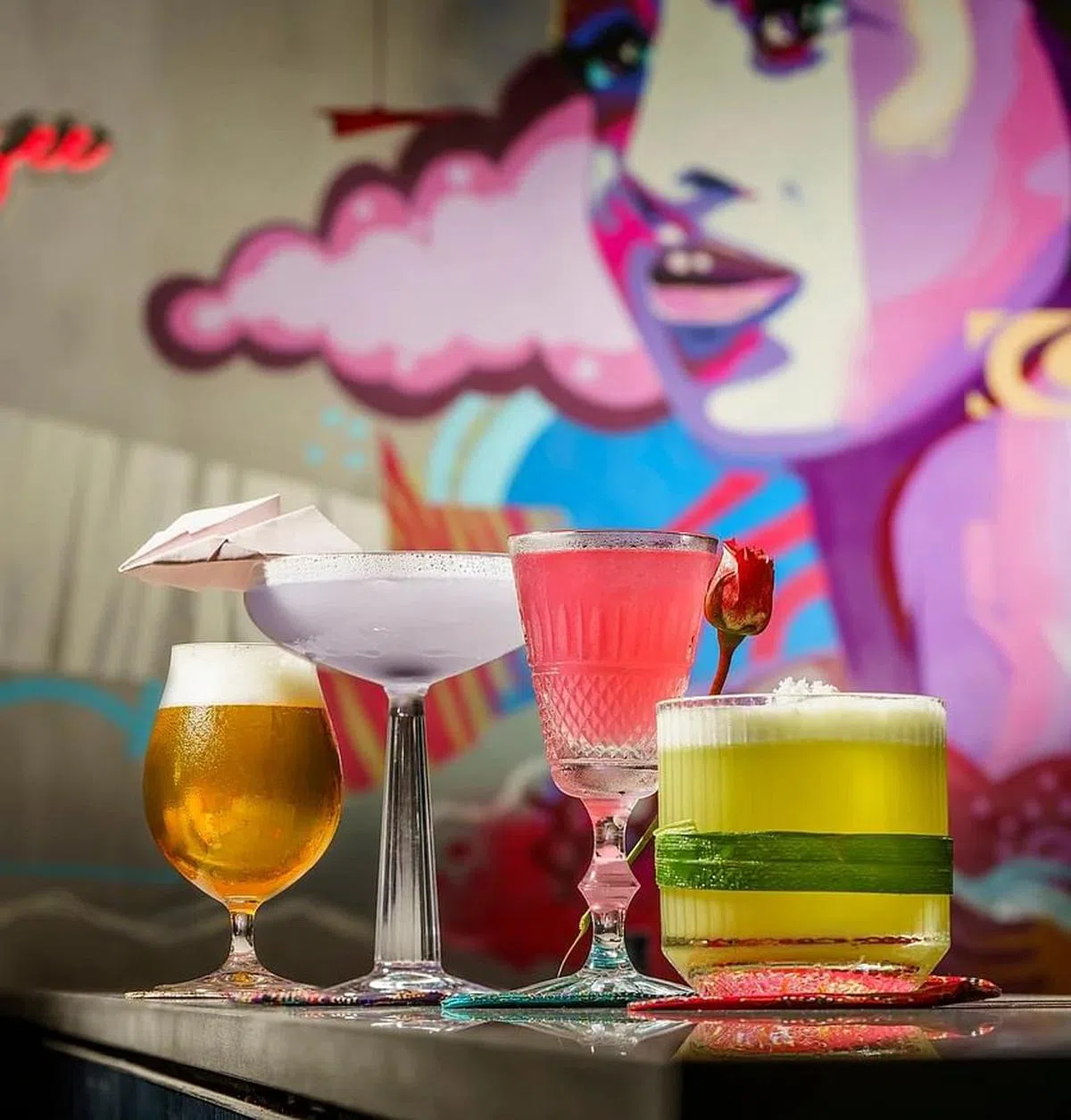 The Kongsee的鸡尾酒具新加坡特色。（餐馆提供照片）