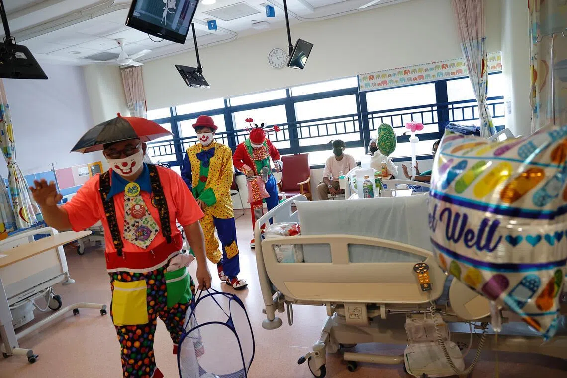 相处时间虽短暂，却给小朋友难忘回忆。（林明顺摄）