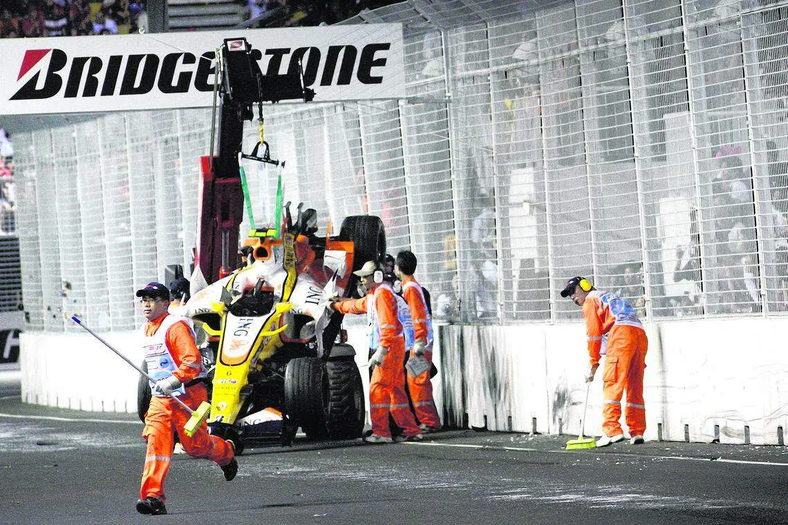 皮盖受雷诺车队驱使故意撞车，让队友阿隆索在2008年取得优势，最后夺冠。（档案照片）