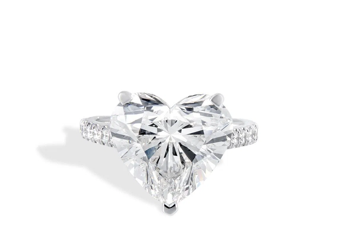 Diamond2的Hearts Collection心形钻戒，对年轻一代极具吸引力。（Diamond2提供）