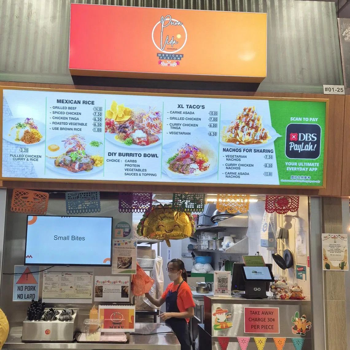 Pura Vida Cocina将墨西哥美食带进邻里小贩中心。（陈爱薇摄）