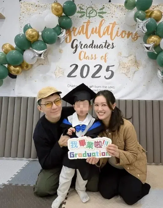 张宝儿和袁伟豪是圈中模范夫妇，长子 袁咕碌”也像极爸爸。（互联网）