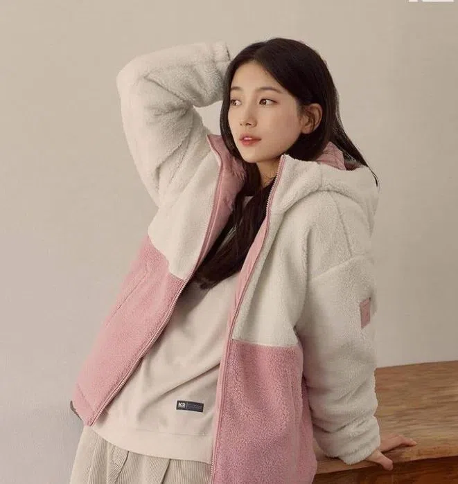 韩国“国民初恋”女艺人裴秀智，微微凸起的门牙成了幼态脸特点之一。（互联网）