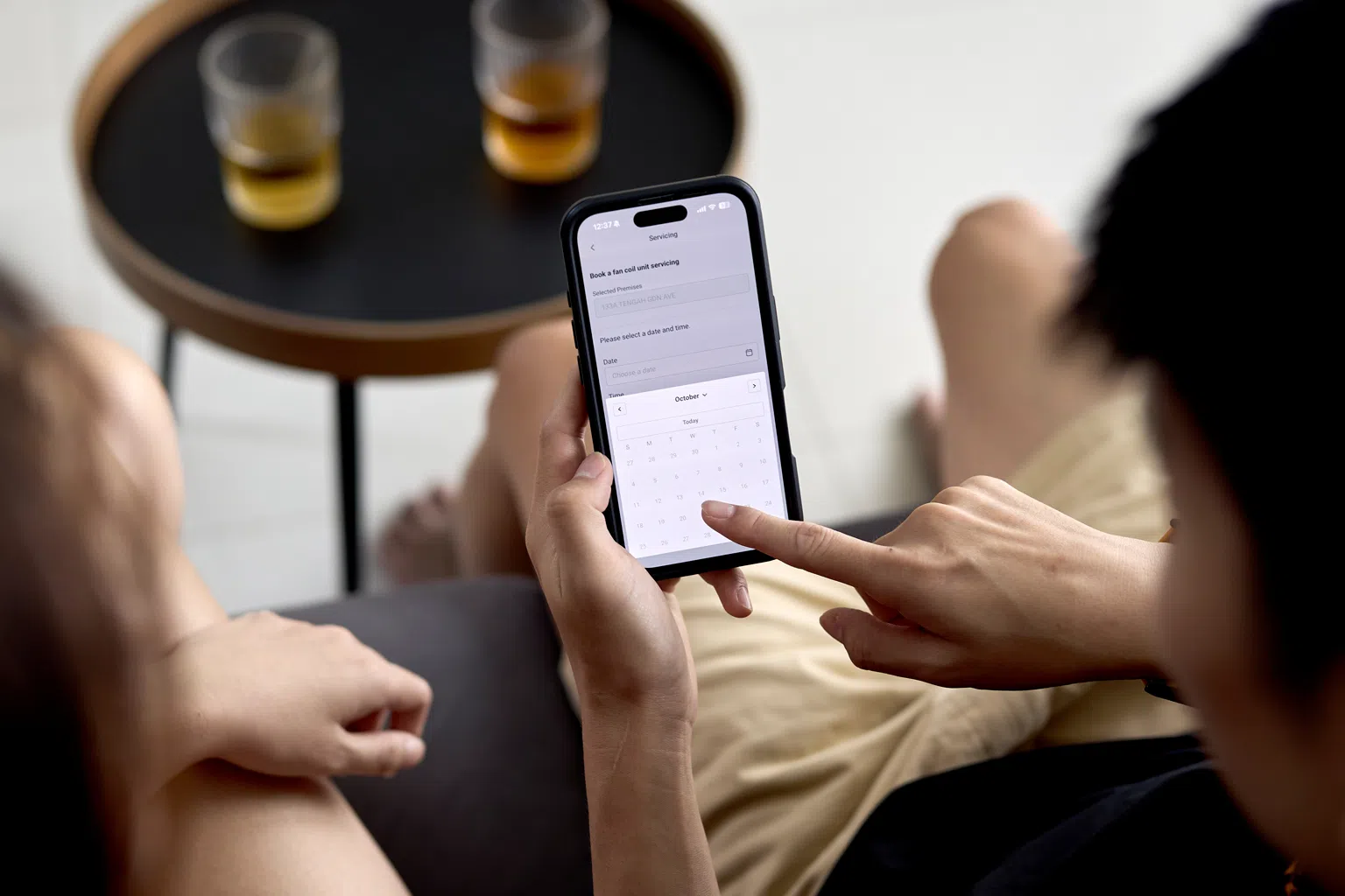 通过MyTengah Care+计划，登加CCS住户可以一键在手机应用上预约保养检查。（新报业媒体）