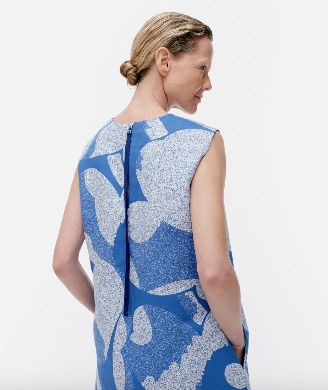 Marimekko 60年代风迷你连衣裙有天蓝版。（品牌提供）