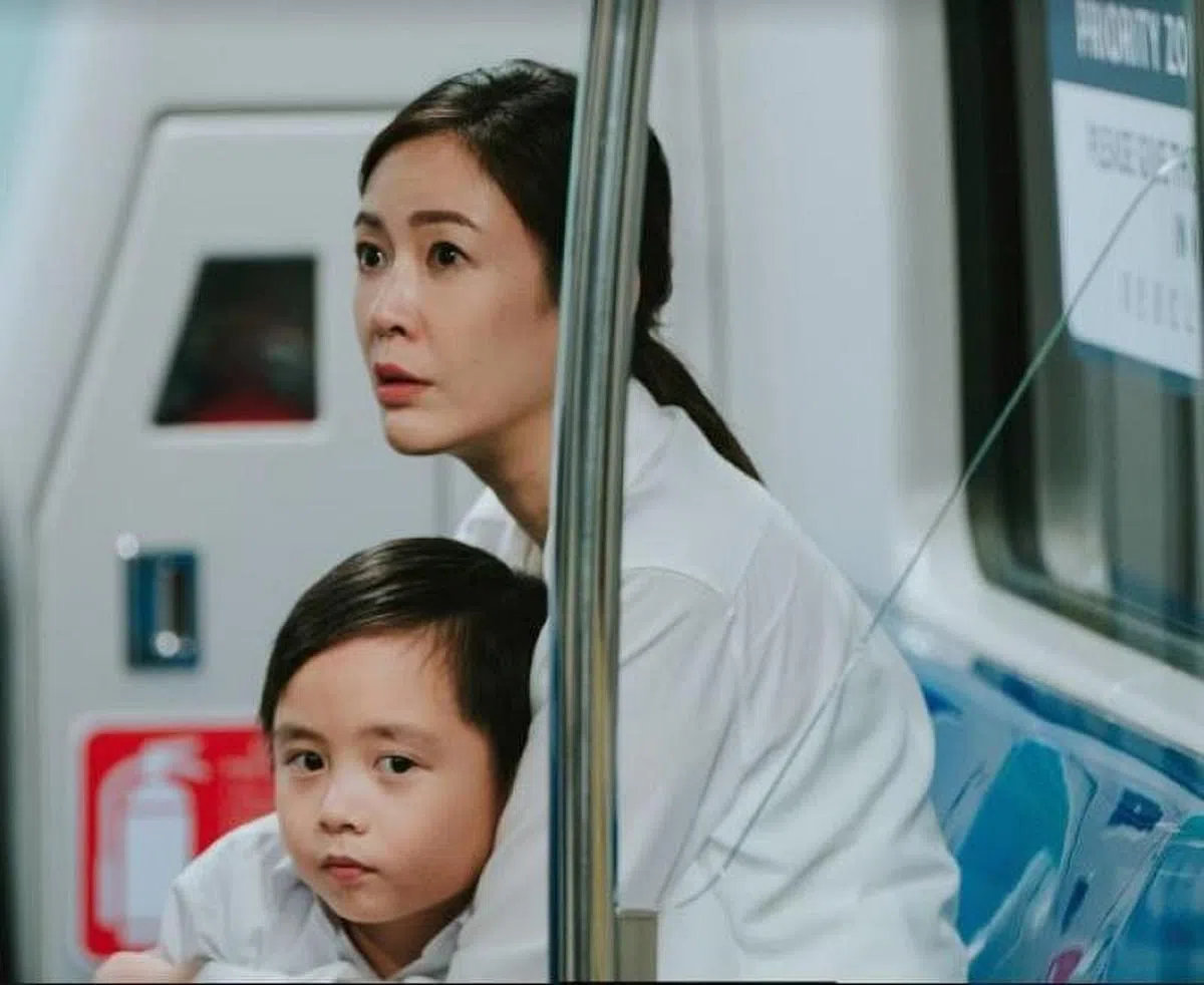 童星黄企健在《生死环线》饰演刘子绚的儿子。（图片由mm2娱乐提供）