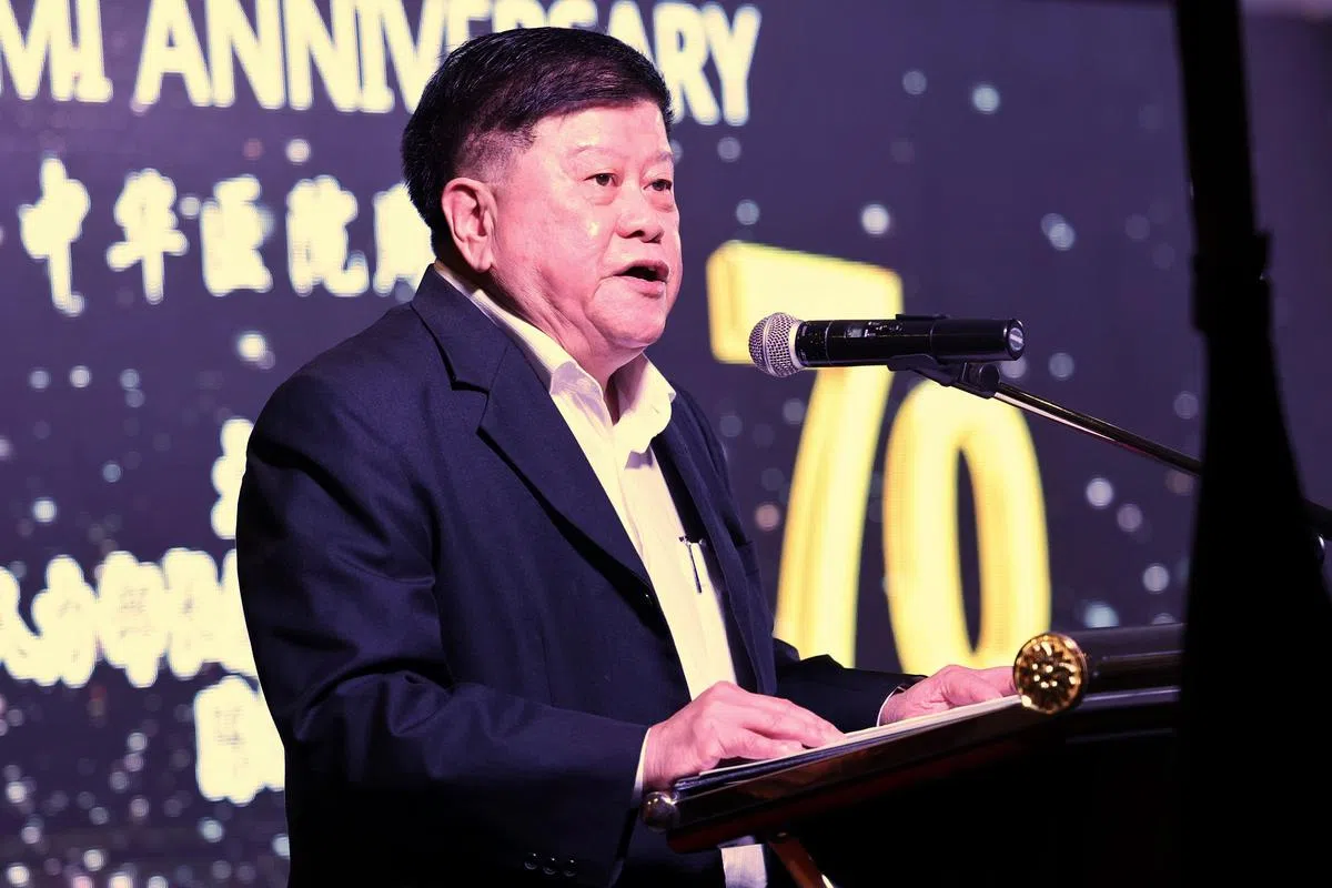 中华医院董事会主席刘少夫医师接受《联合早报》访问时透露，新分院将设在组屋底层，地点靠近汤申—东海岸线马林百列地铁站。（关俊威摄）