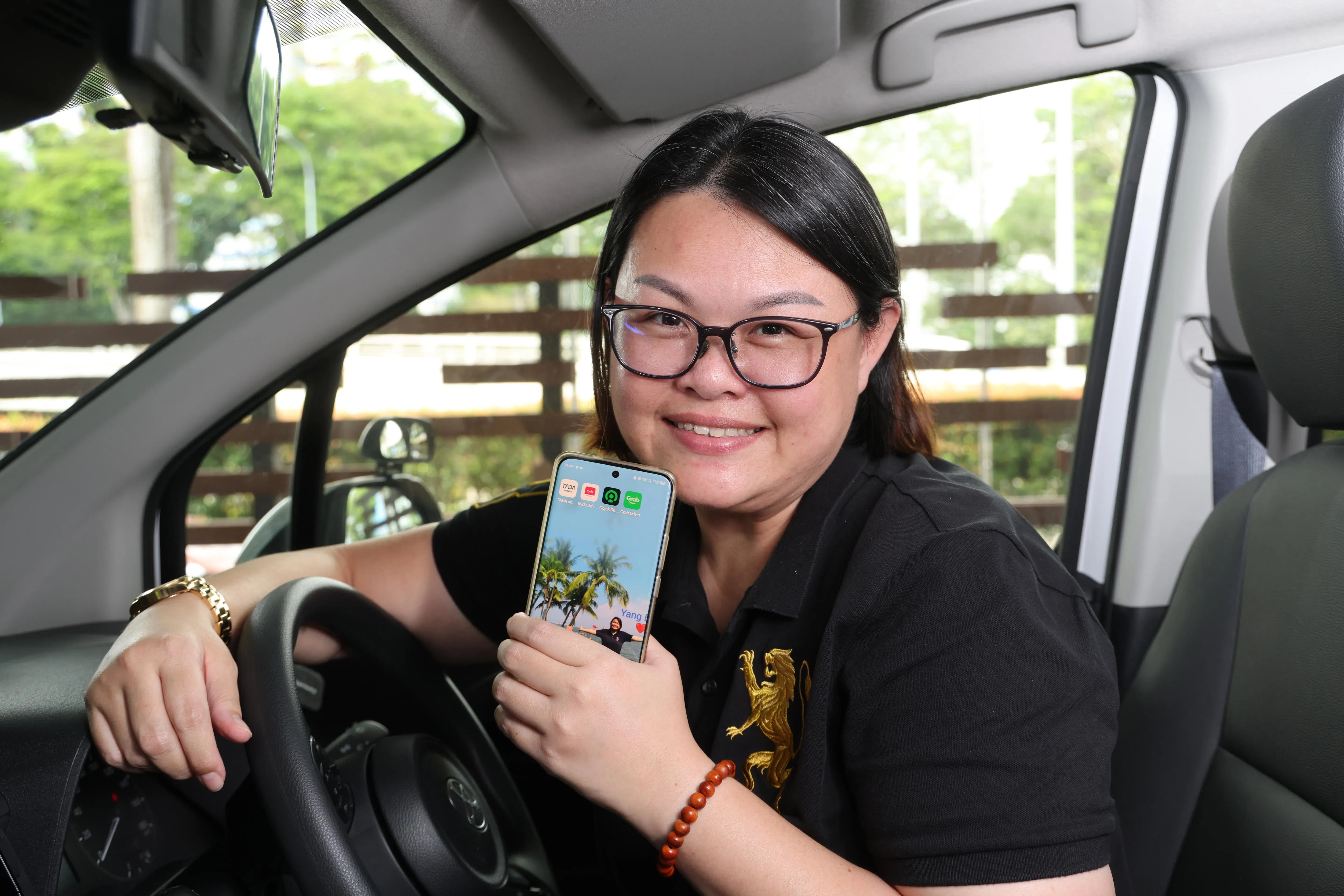 杨宝莉希望，私召车平台在接下来一年能调高基础车资、改善激励制度。她也期待平台对车资与派单机制有更高透明度。（唐家鸿摄）