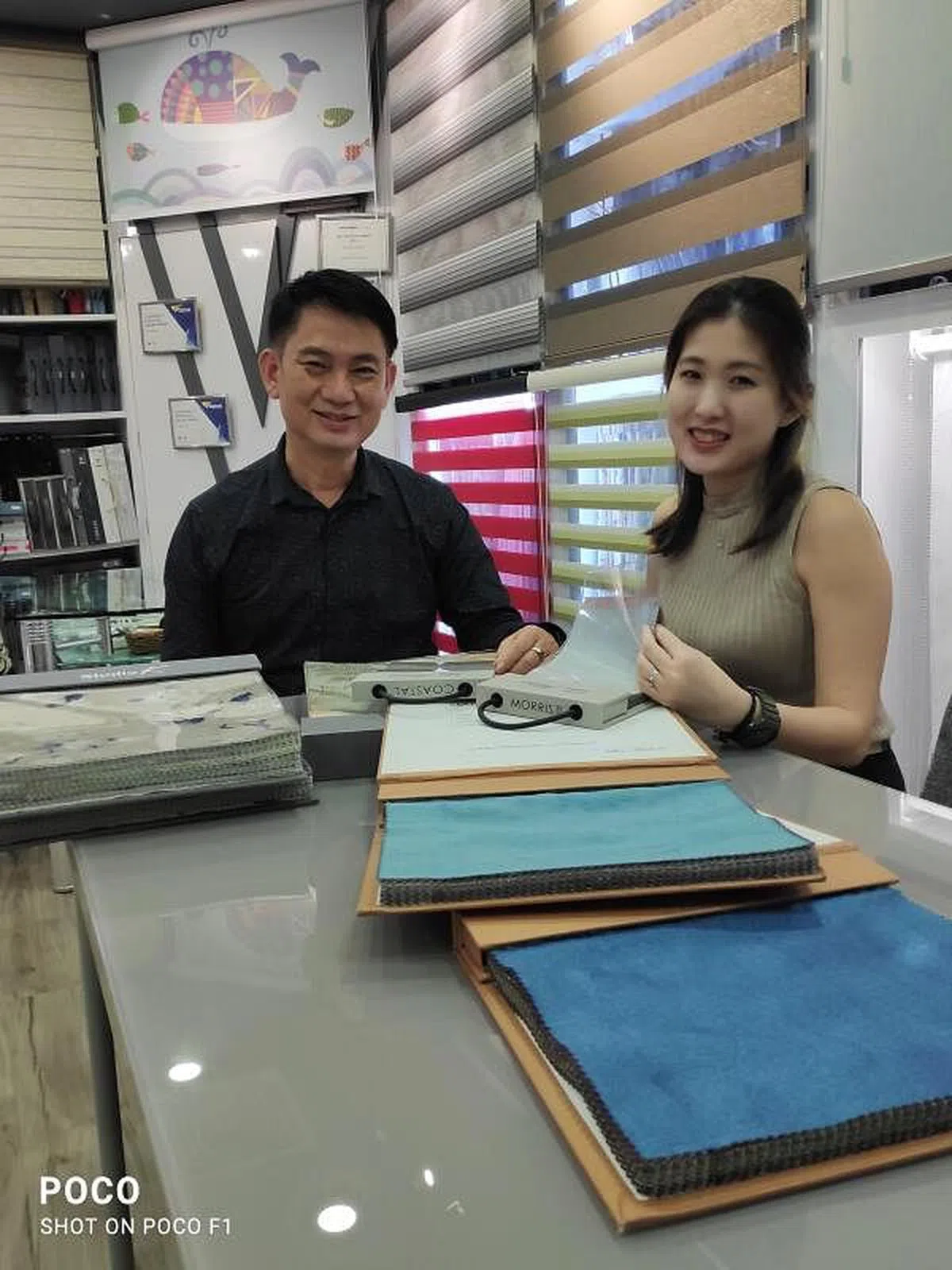 林建发创办H M Gallery，女儿林棓舢8年前加入，现在担任营业经理。