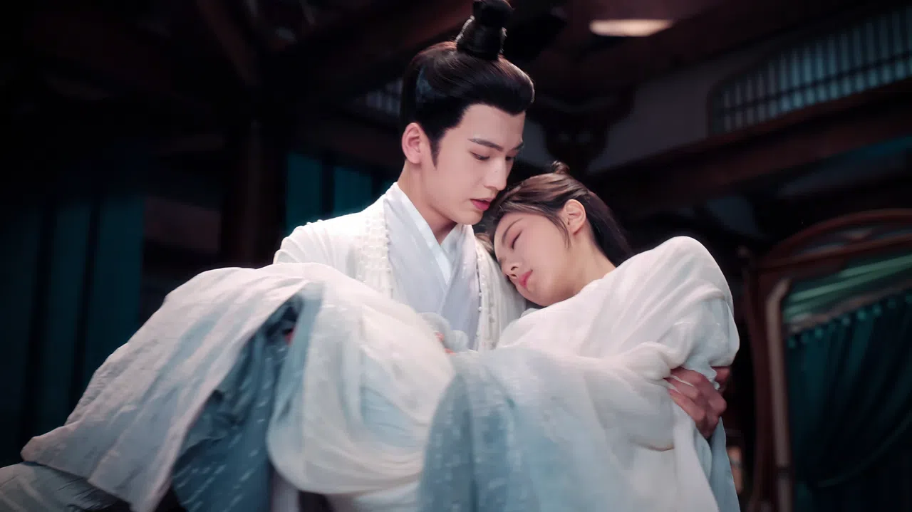 张凌赫（左）与赵金麦在《度华年》中扮演一对情侣。（取自微博）