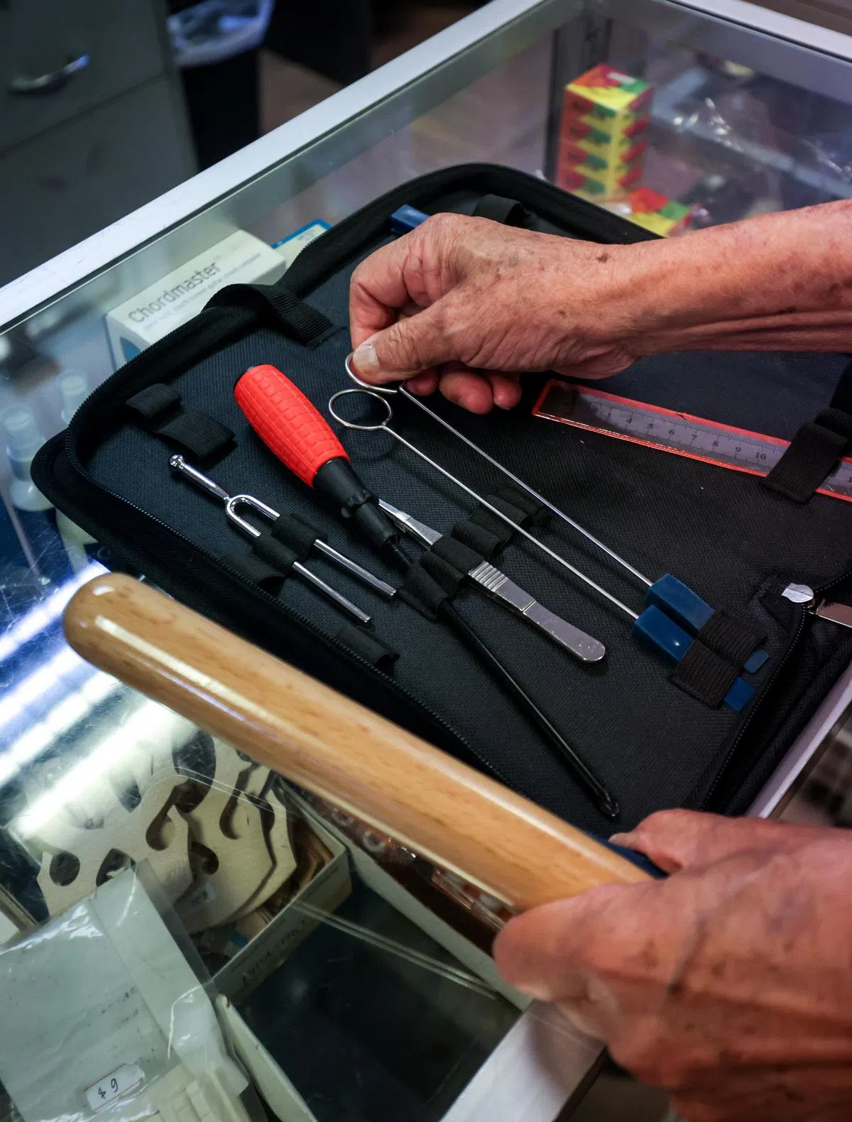 贺盛峰的调音器材。（叶振忠摄影）