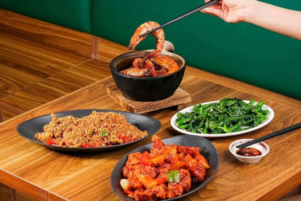 晚餐时段的菜式属家常菜，适合一家人共享。（餐馆提供）