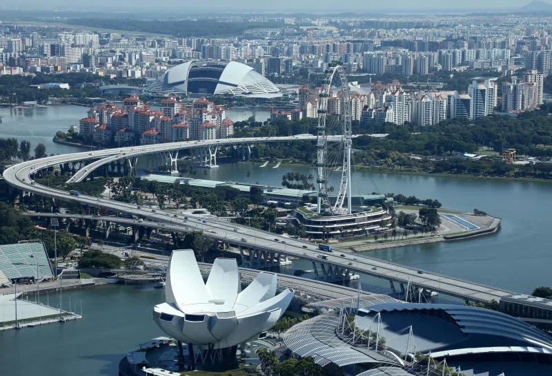 新加坡滨海湾一带的风景线。（联合早报）