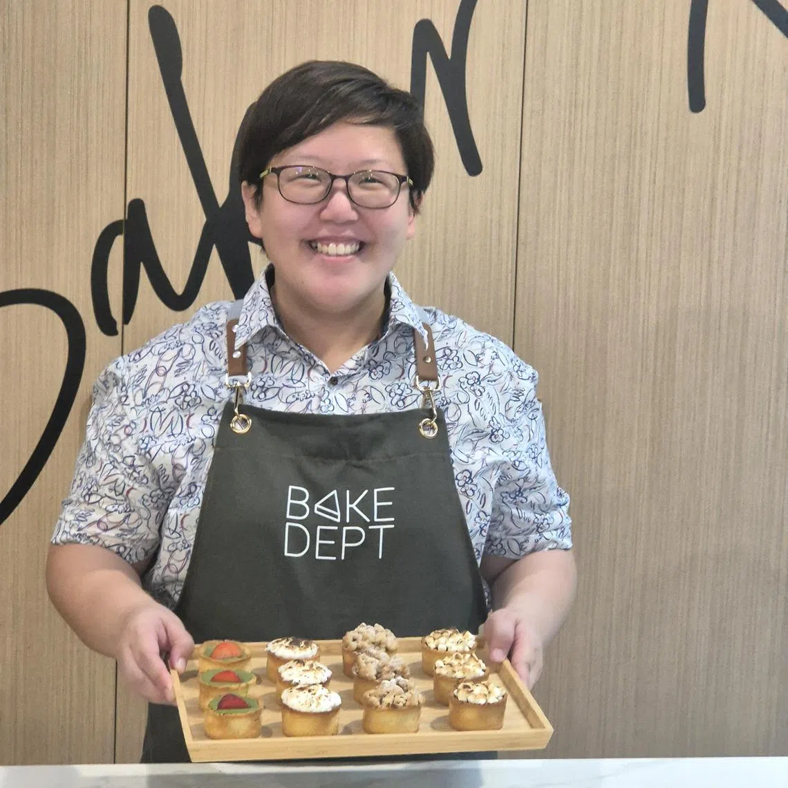 谭君贵通过BakeDept，提供顾客更忠于原味的冰淇淋和糕点。（陈爱薇摄）