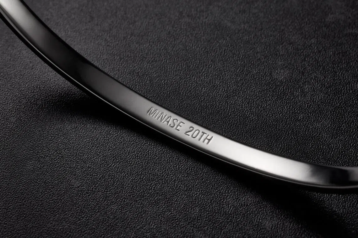 Minase20周年腕表表壳采用316L精钢打造，做工细致。（Minase提供）