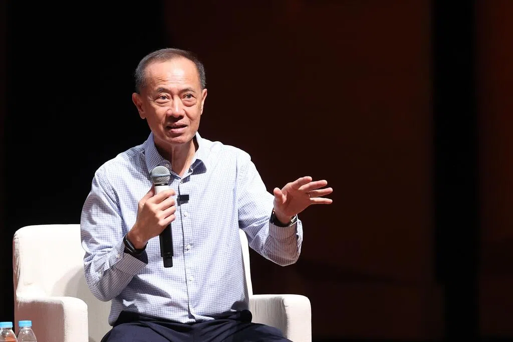 杨荣文卸下创新科技独立非执行董事一职