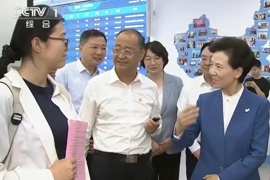 谌贻琴：当前中国就业形势总体稳定 做好青年群体政策支持