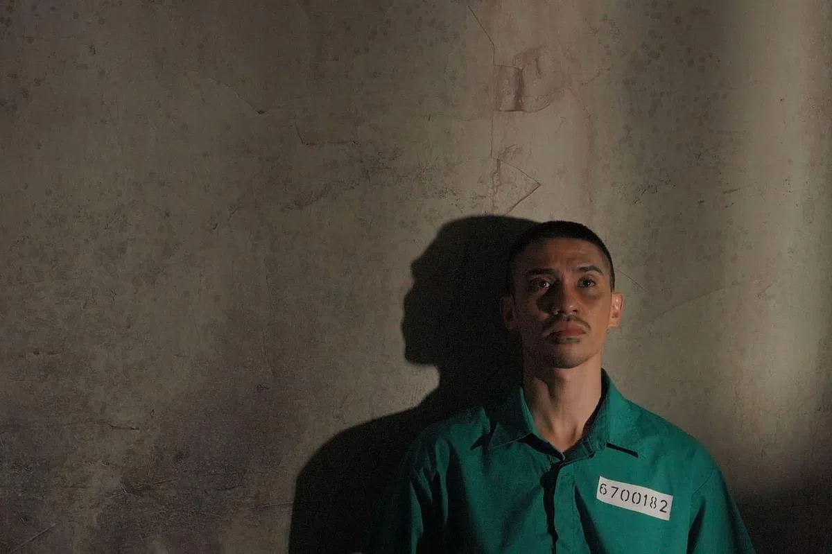 伊迪尔阿拉乌丁主演的《幻影杀手》有惊喜。（片商提供）