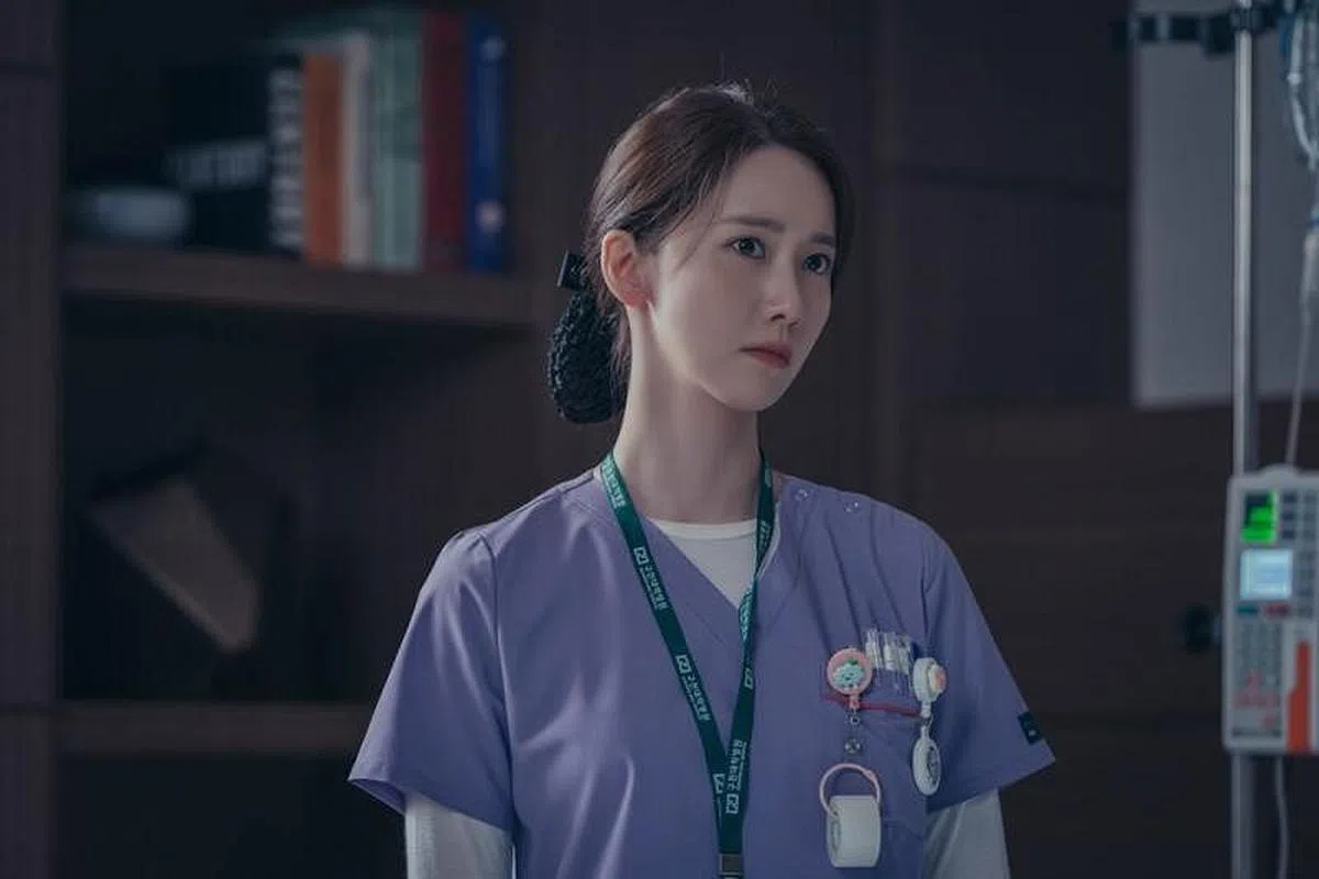 林润娥饰演李钟硕的妻子，是一个外柔内刚的女子。（Disney+提供）