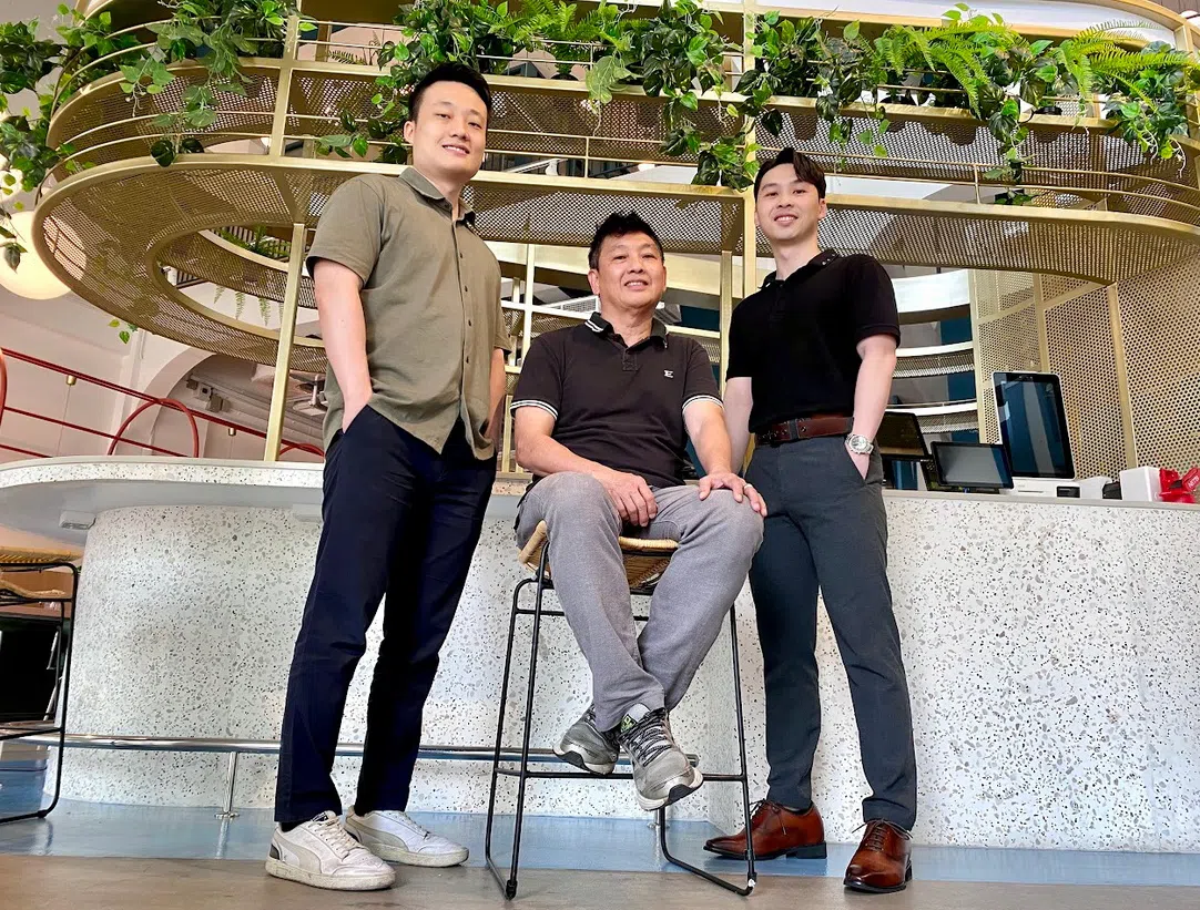 左起杨天冉、蔡为明、蔡镇淳。（图/商家提供）