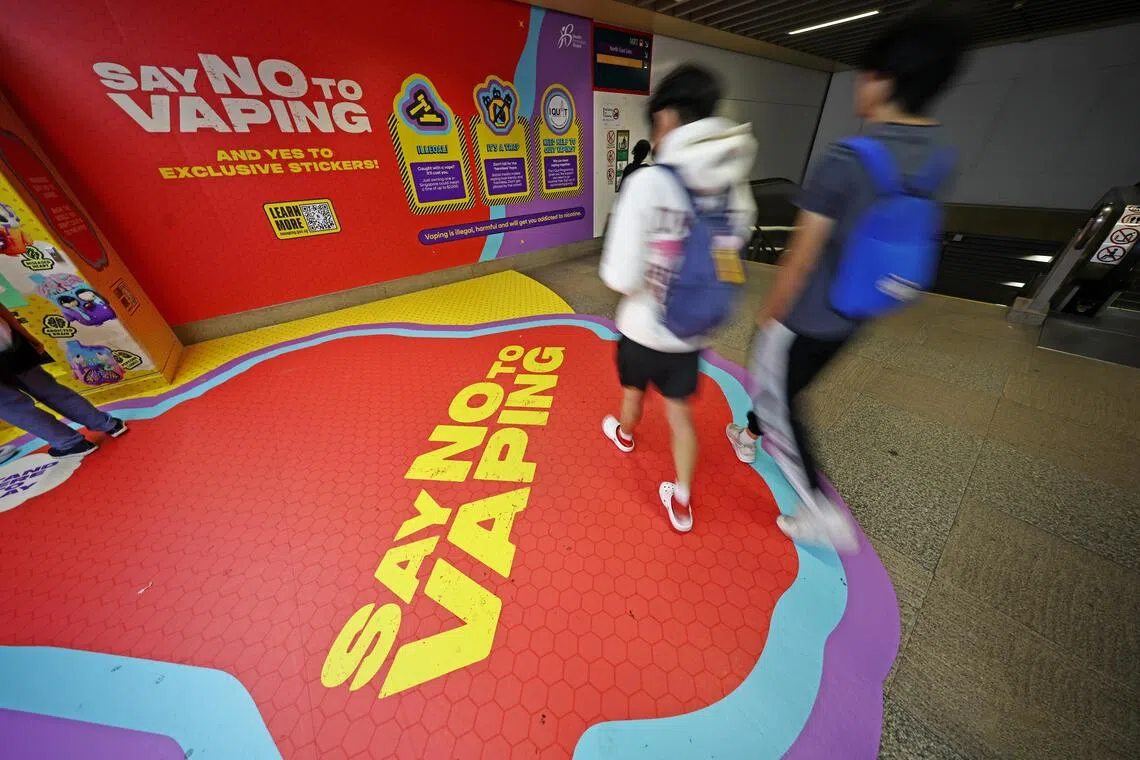 我国今年9月1日起全面向电子烟宣战，截至11月30日，共有2710人因电子烟相关罪行落网，当中257人证实持有含依托咪酯的电子烟。（陈渊庄摄）