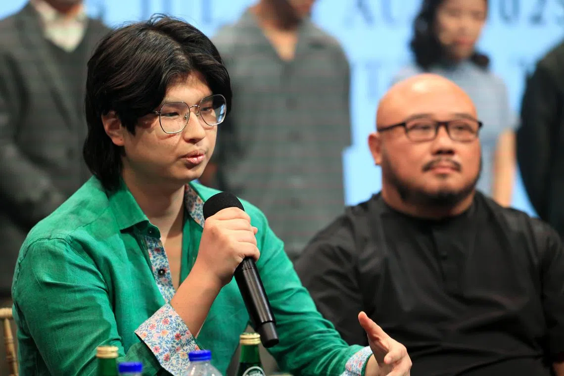 《城里的月光》编剧黄祈（左起）和导演吴文德。（龙国雄摄）