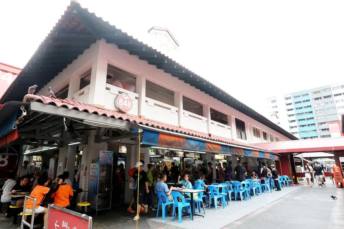 吵架事件发生在义顺81街第848座组屋楼下咖啡店。（庄耿闻摄）