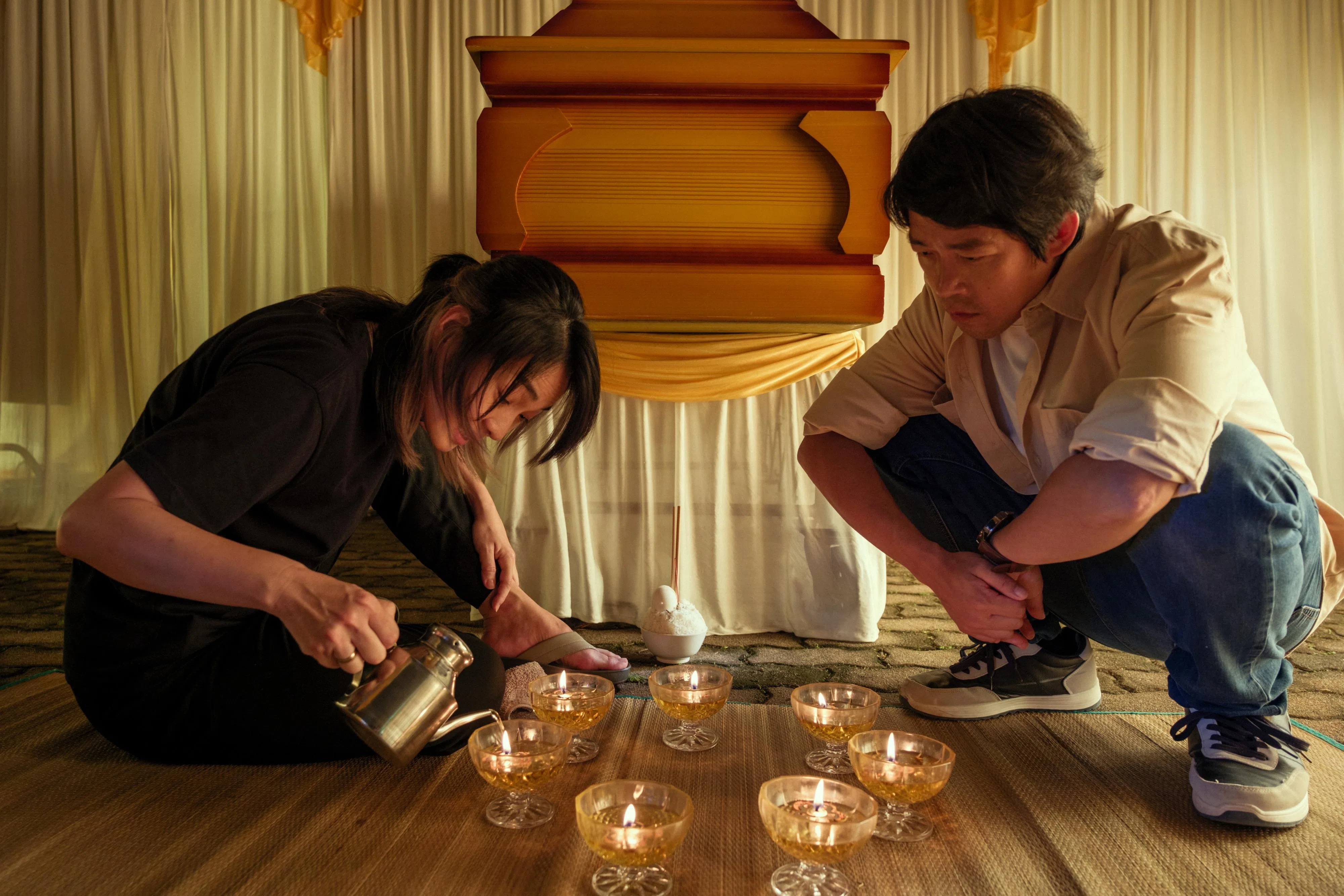 陈雪甄（左）凭马国导演廖克发的《人生海海》夺得金马最佳女配角。（新加坡华语电影节提供）