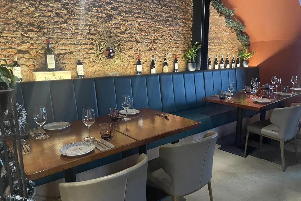 Griglia Katong有多款意式烧烤料理和意大利面，风味道地。（黄靖晶摄）