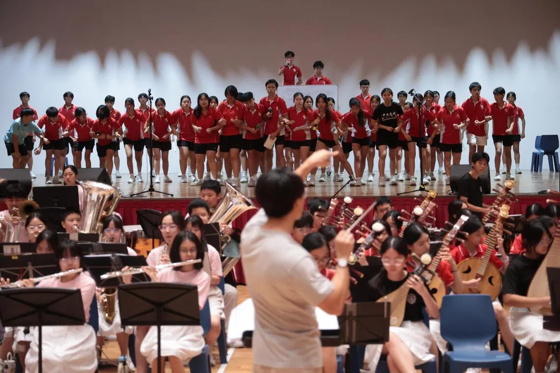 舞台剧重现1950年代学生运动，编剧韩劳达希望能够让人重新理解和认识那段历史。（李冠卫摄）