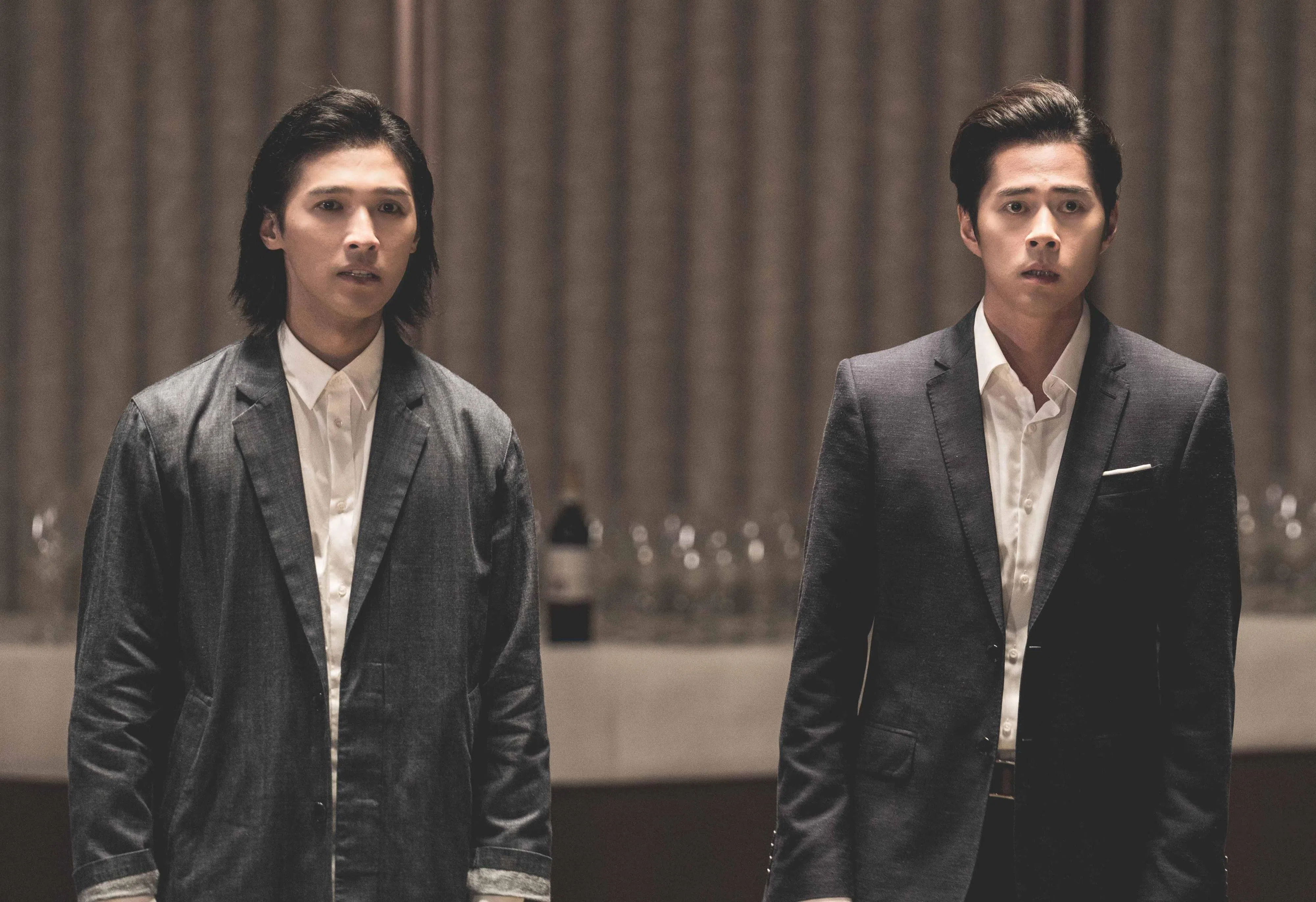 黄又南（左）和徐天佑在片中饰演童年好友。（新加坡华语电影节提供）