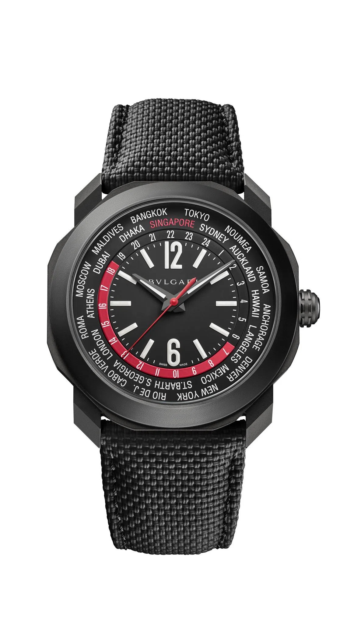宝格丽Octo Roma Worldtimer SG60纪念腕表，提供黑色表带款。（宝格丽提供）