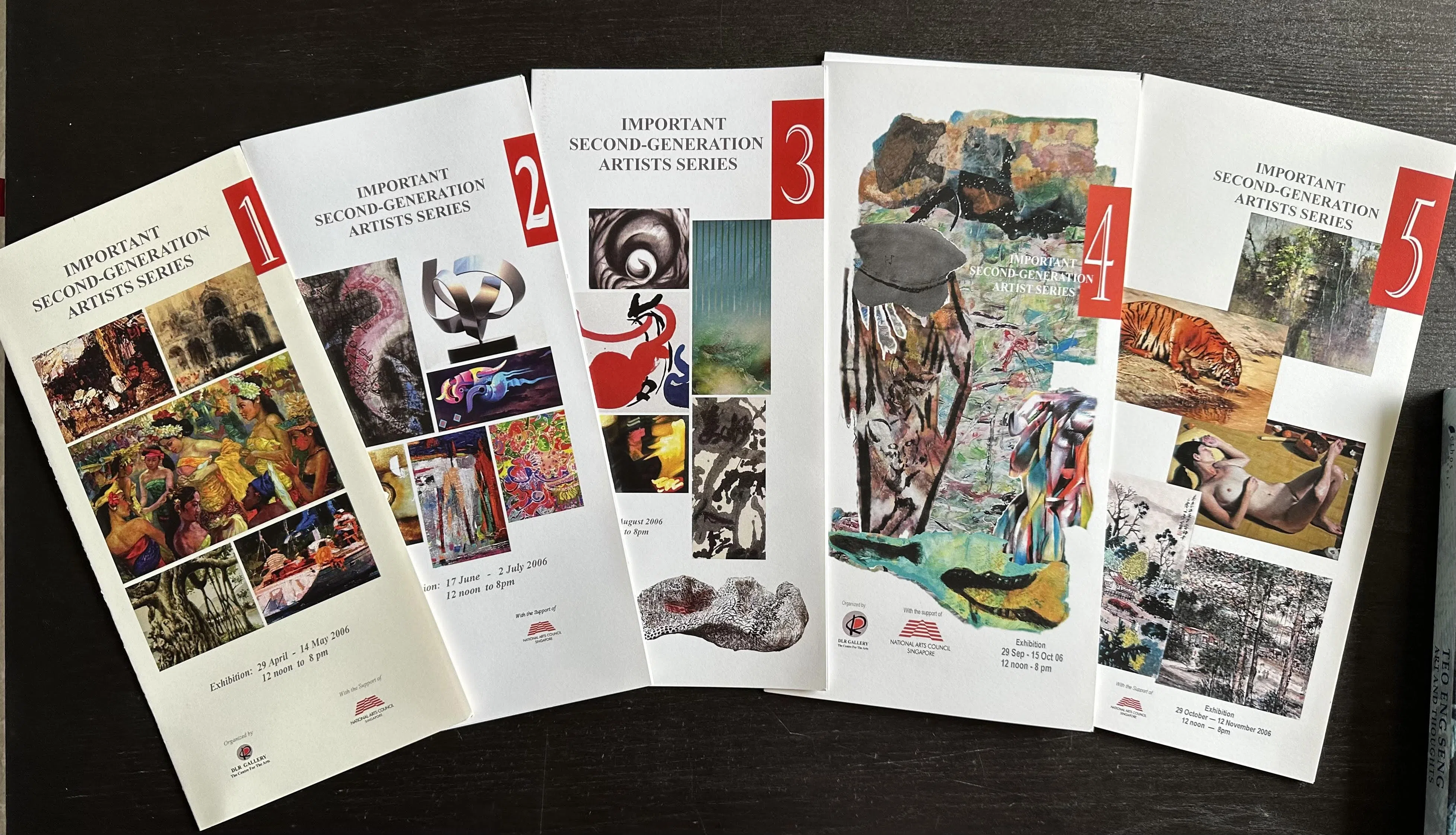张永生策划重要的第二代艺术家系列联展画册。（黄向京摄）