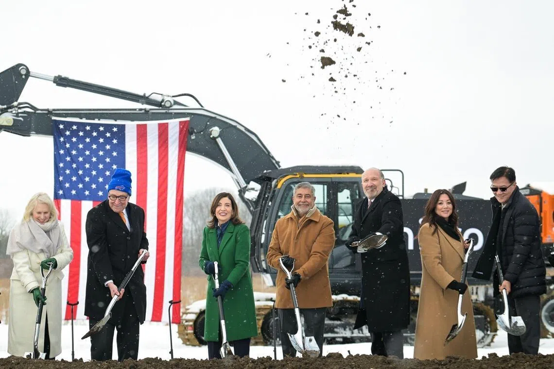 美国促晶片业者在美扩产 否则须付100%关税