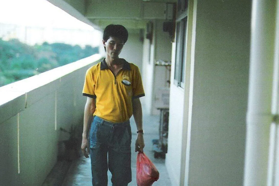 林宝发戏里戏外都是个对演戏怀抱热忱却始终无法甩开跑龙套命运的全职保安人员。（档案照）