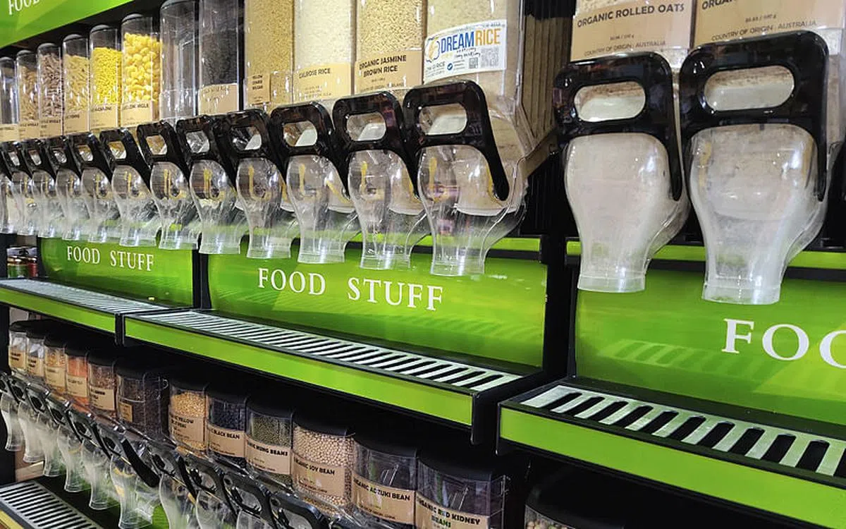 买多少取多少，免去包装，更环保。（图／UnPackt 提供）