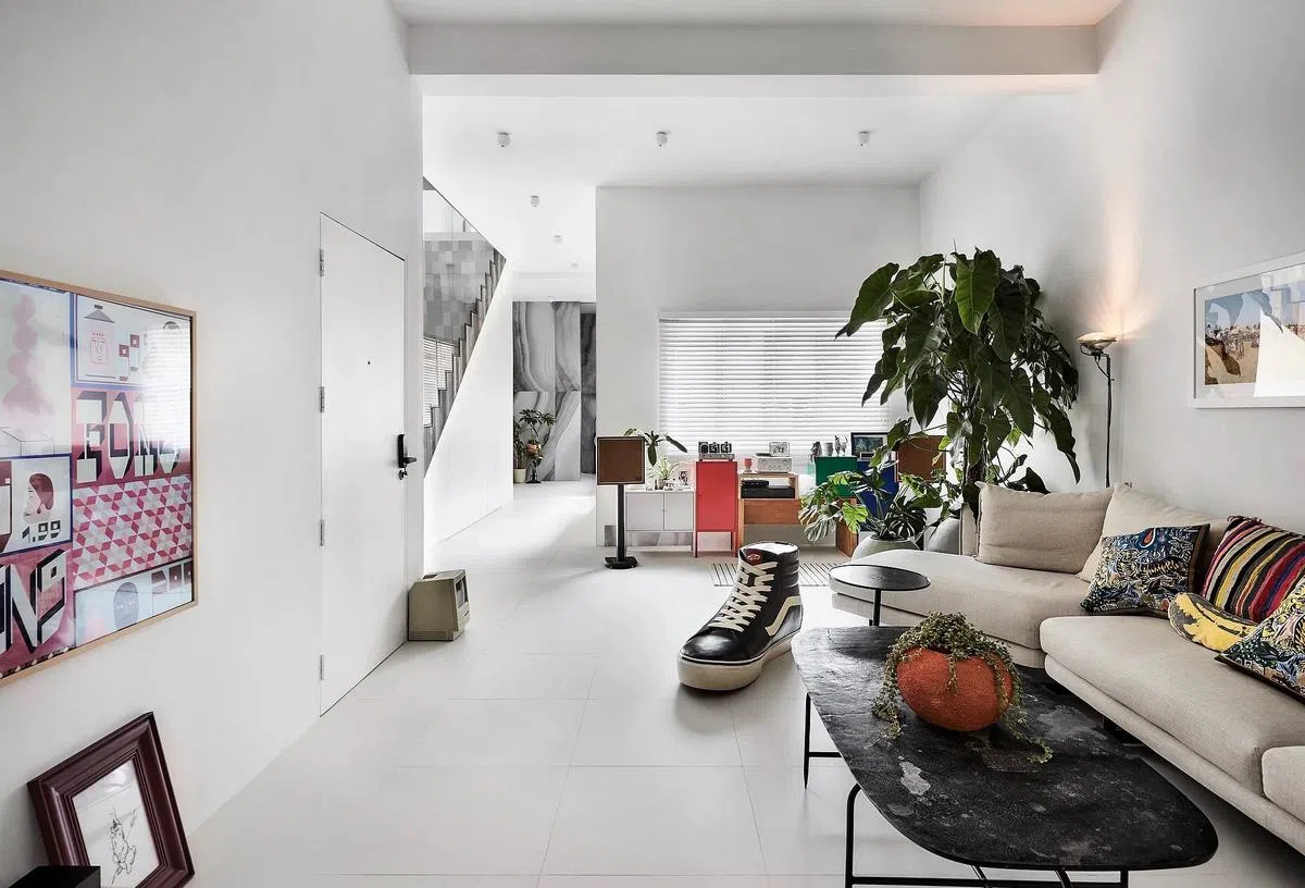 客厅是屋主夫妇的私人空间，宽敞明亮而宁静。（Laank提供照片）