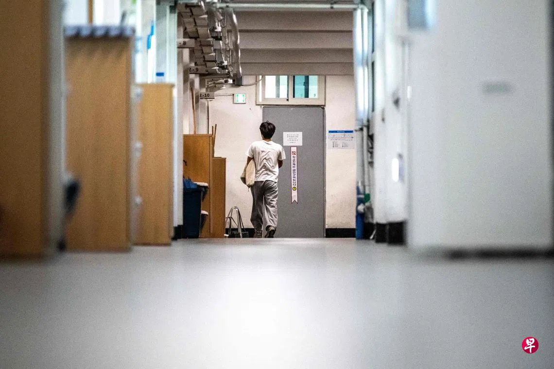 新学期开始韩国AI教科书普及遇阻| 联合早报