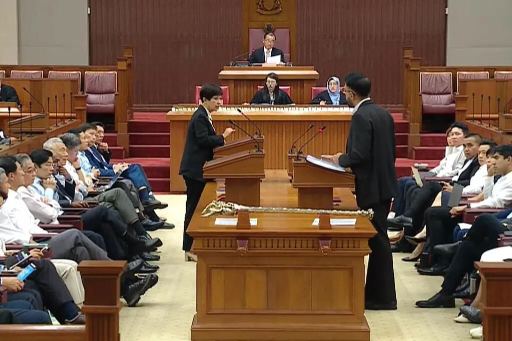 国会通过动议认为毕丹星不适合继续任反对党领袖 11工人党议员反对  