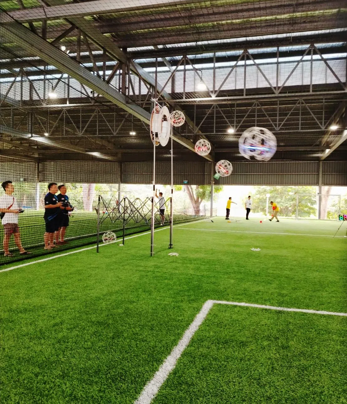 今年5月到韩国仁川参加国际赛的本地玩家，每周末都会约在义顺集合练习。他们希望有更多人加入。（受访者提供）