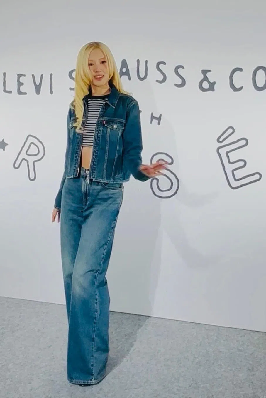 Loose Boot Jean是Rosé自己从出道以来就穿着、喜欢的版型。（李可爱摄）