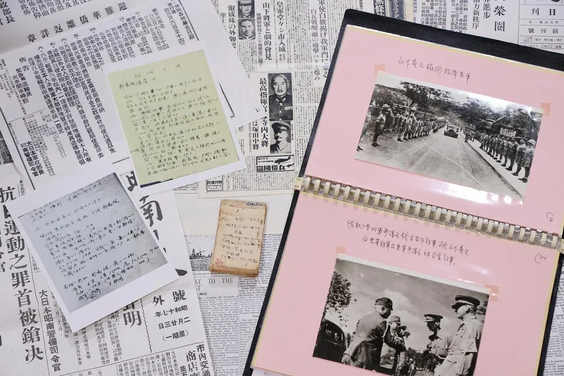 陈加昌多年来收集记录多份珍贵历史资料，写这本回忆录时虽然声音微弱，助手们难以听清，但他仍记忆清晰，能翻找出具体报章与照片。（档案照）